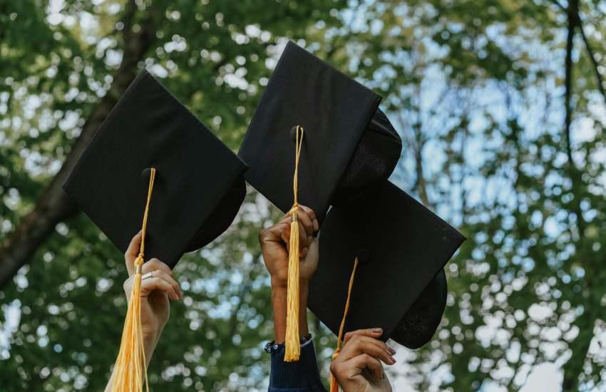 Top Commencement Speeches of 2025 and All-Time Favorites